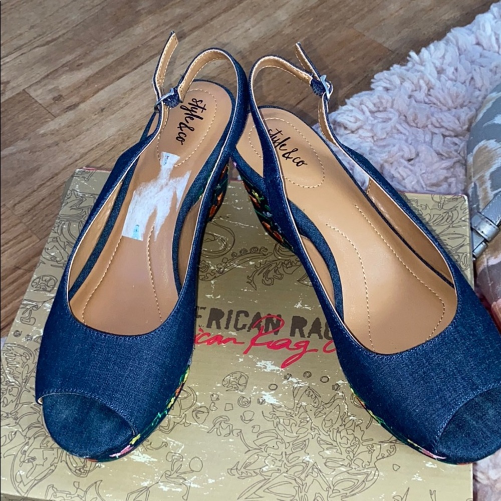 Style & Co Floral Sandals